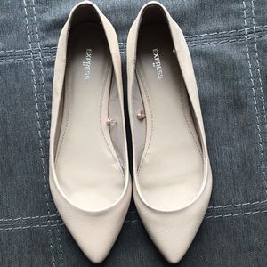 Nude Flats